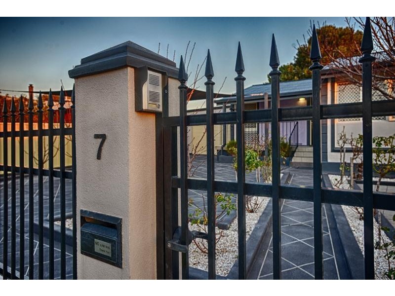7 Taranto Court, Hackham West SA 5163