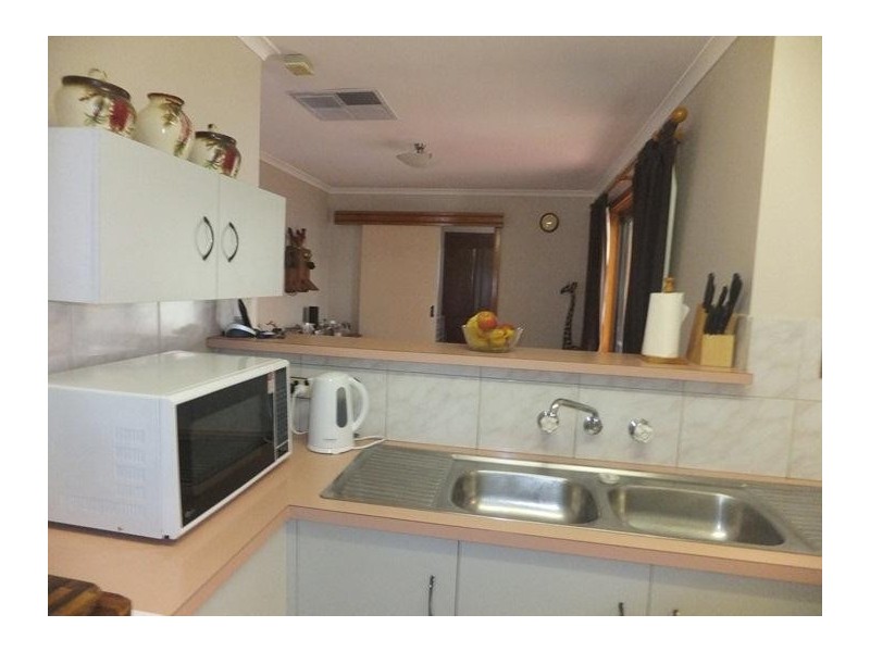 2 Batts Street, Aldinga Beach SA 5173