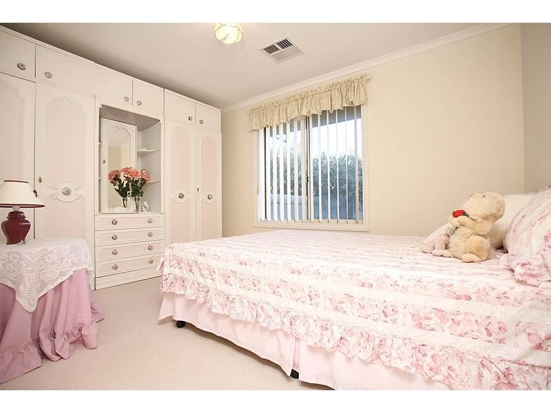 6 Bollard Street, Seaford SA 5169