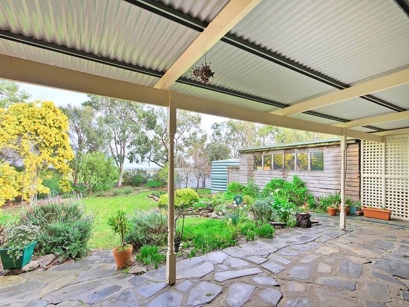24 Giles Road, Willunga SA 5172
