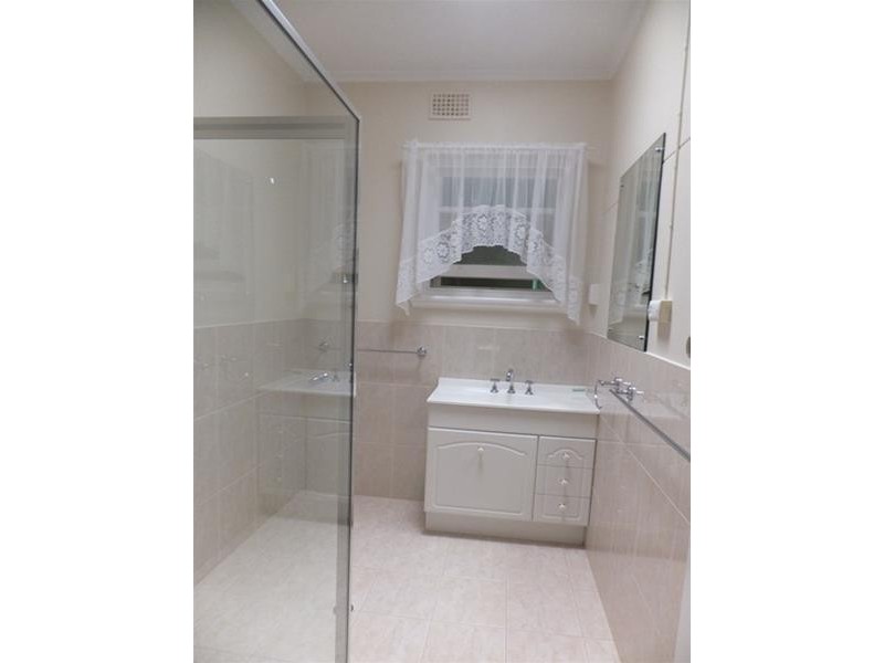 8 Field Street, Mclaren Vale SA 5171