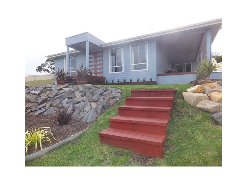 82 George Francis Drive, Mount Compass SA 5210