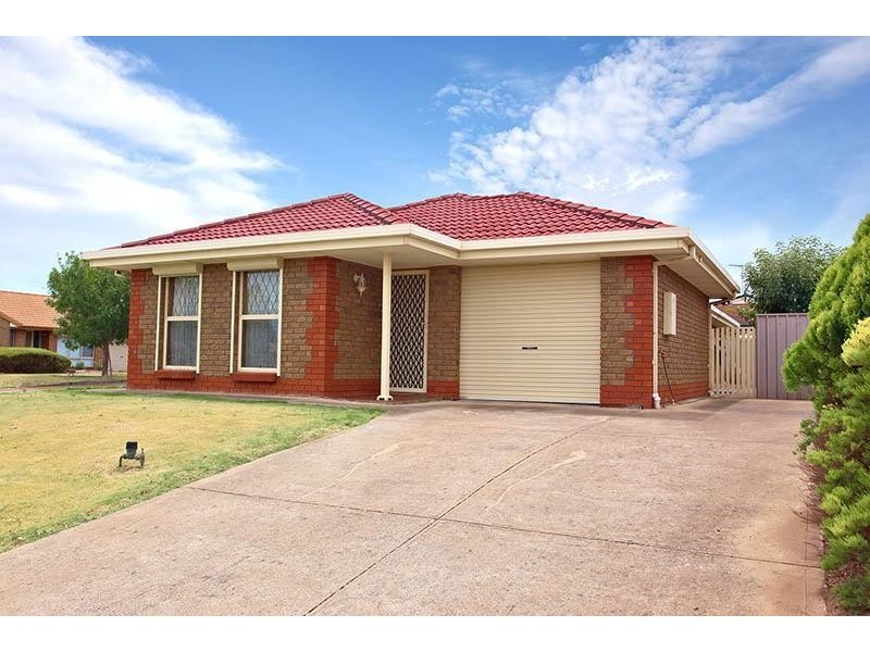 1 Cove Circuit, Seaford Rise SA 5169