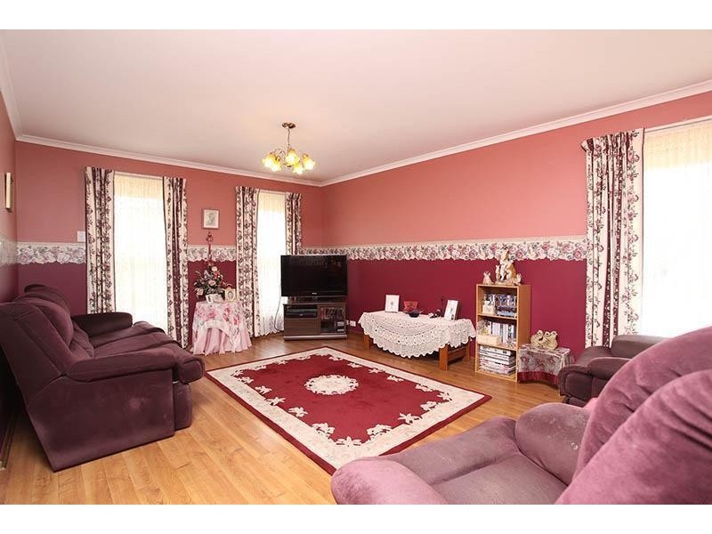 1 Cove Circuit, Seaford Rise SA 5169