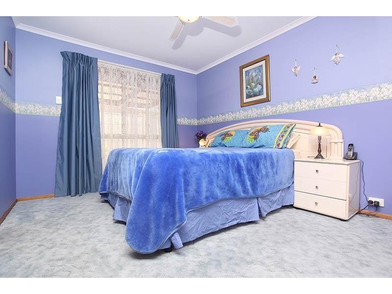 1 Cove Circuit, Seaford Rise SA 5169