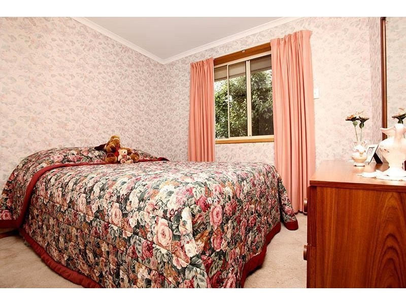 1 Cove Circuit, Seaford Rise SA 5169