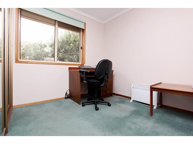 1 Cove Circuit, Seaford Rise SA 5169