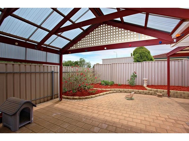 1 Cove Circuit, Seaford Rise SA 5169