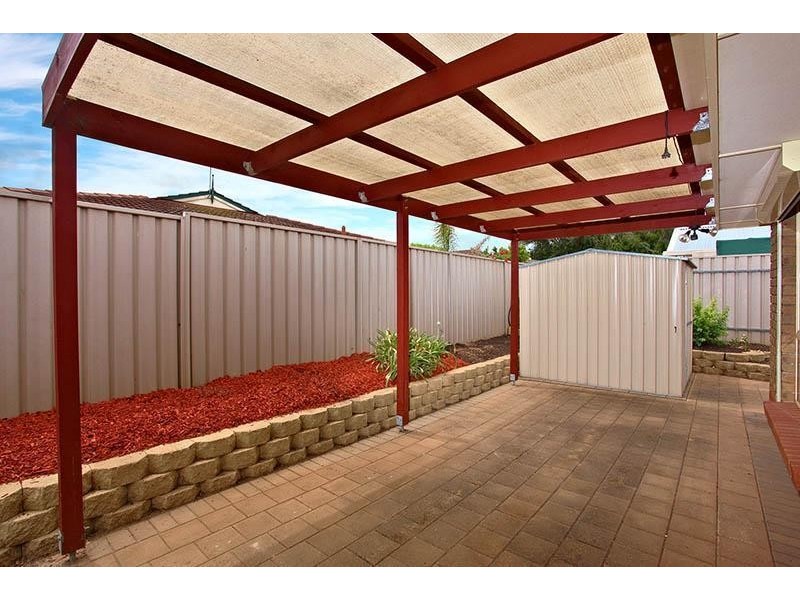 1 Cove Circuit, Seaford Rise SA 5169