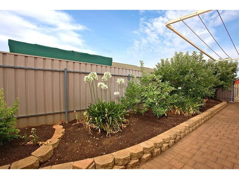 1 Cove Circuit, Seaford Rise SA 5169