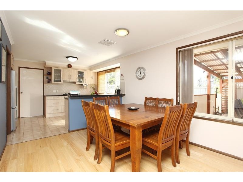 1 Coral Court, Seaford Rise SA 5169