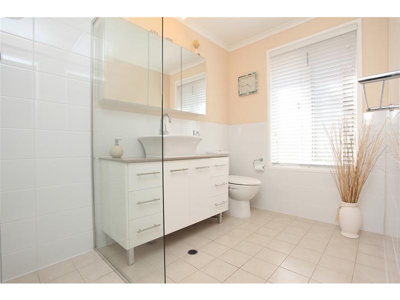 1 Coral Court, Seaford Rise SA 5169