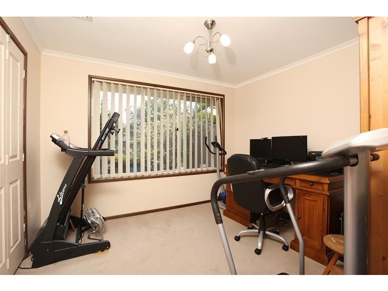 1 Coral Court, Seaford Rise SA 5169