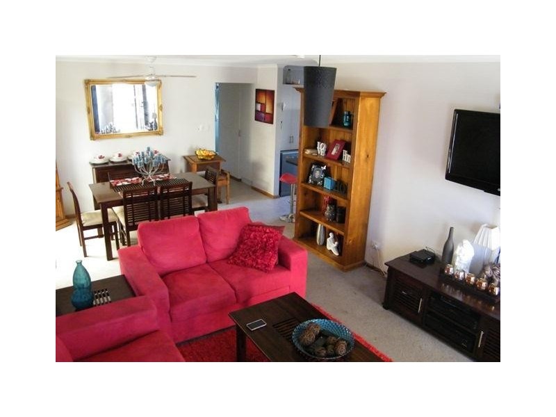 18 Greenlees Parade, Aldinga Beach SA 5173