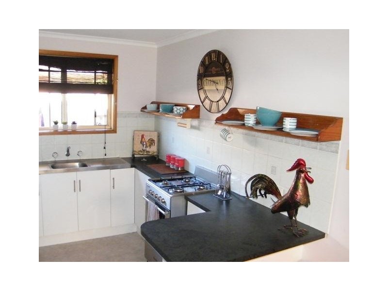 18 Greenlees Parade, Aldinga Beach SA 5173