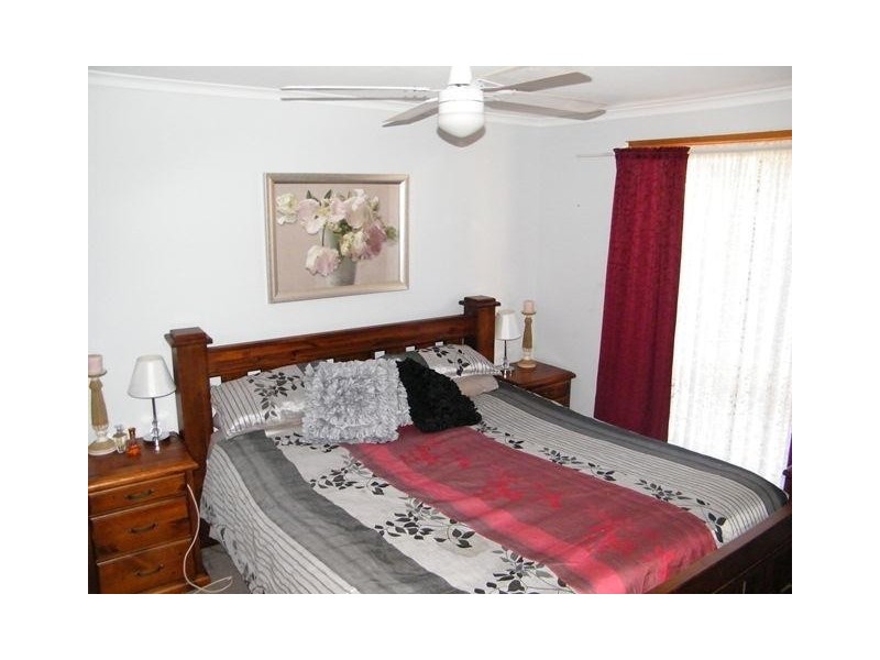 18 Greenlees Parade, Aldinga Beach SA 5173