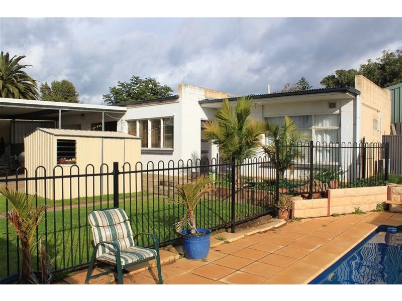 73 Commercial Road, Port Noarlunga South SA 5167