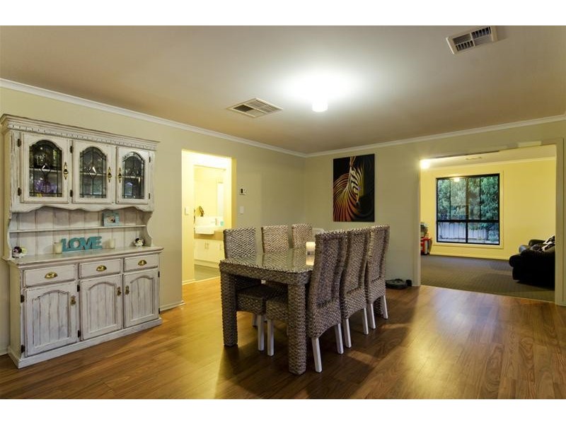 8 Cuttle Street, Aldinga Beach SA 5173