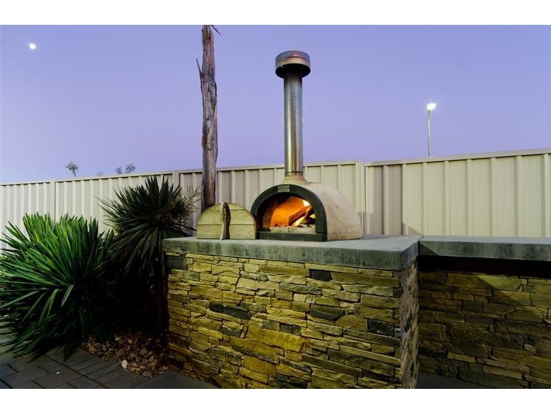 8 Cuttle Street, Aldinga Beach SA 5173