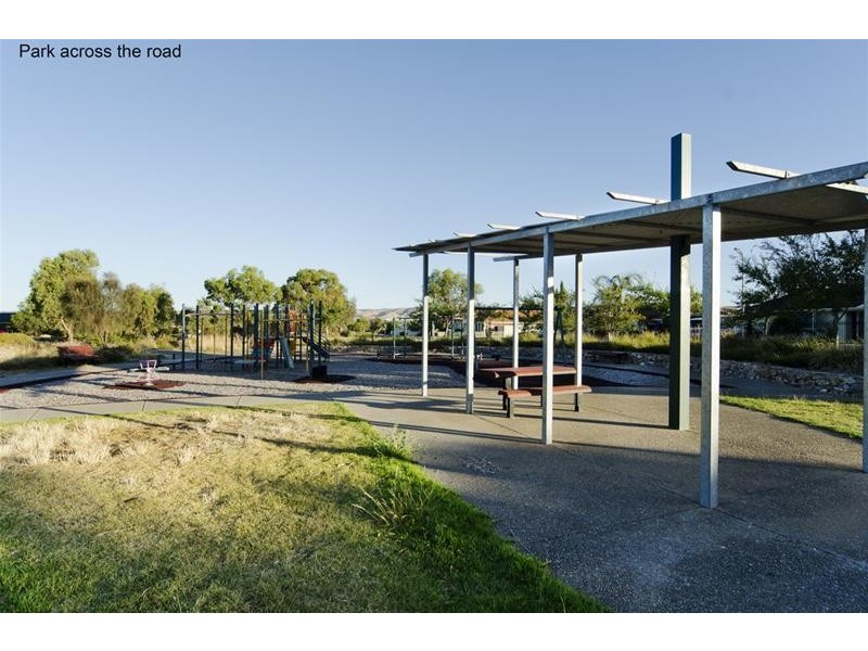 8 Cuttle Street, Aldinga Beach SA 5173