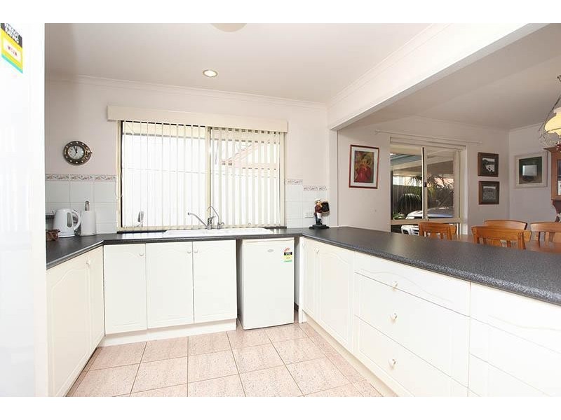 8 Santa Catalina Crescent, Seaford Rise SA 5169