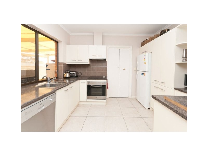 3 Evelyn Sturt Drive, Willunga SA 5172