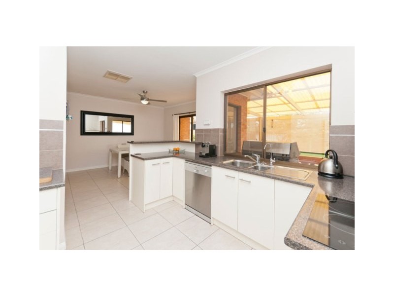 3 Evelyn Sturt Drive, Willunga SA 5172