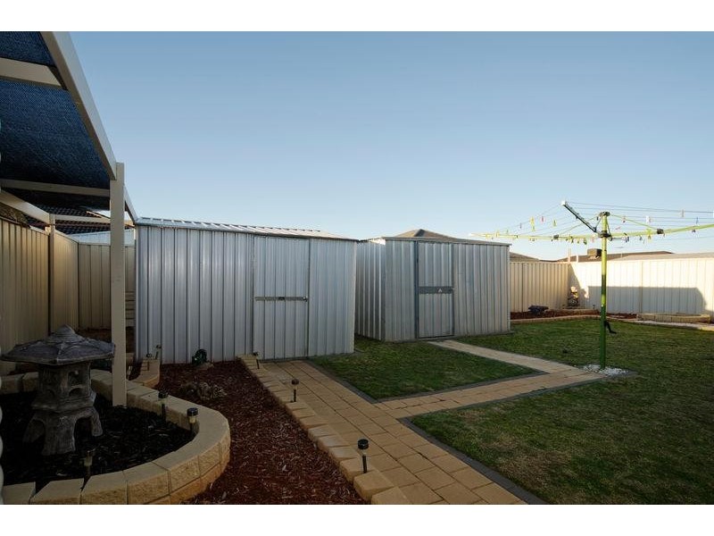 11 Cockle Avenue, Aldinga Beach SA 5173