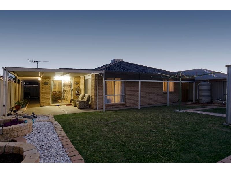 11 Cockle Avenue, Aldinga Beach SA 5173