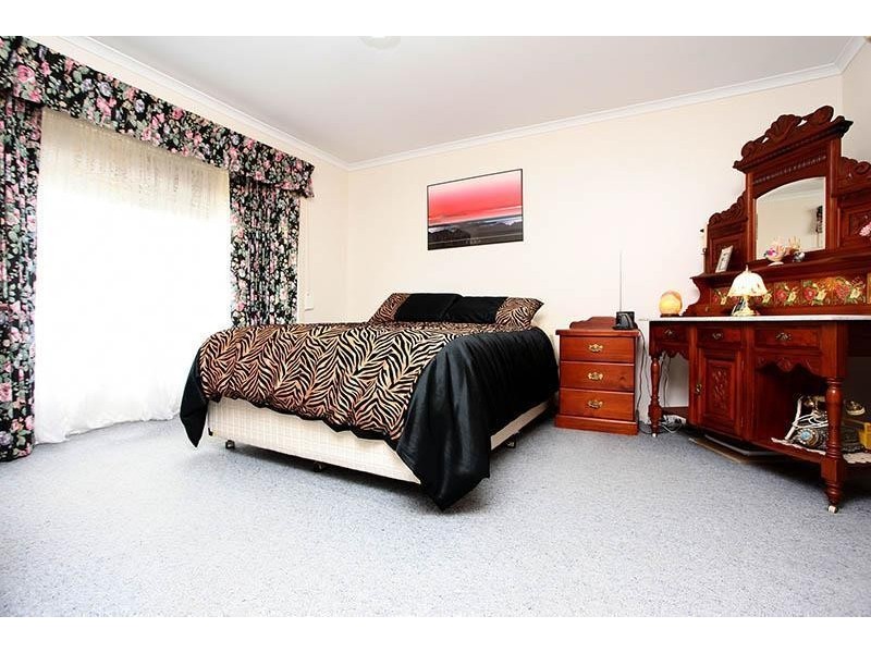 24 Waterford Circuit, Seaford Rise SA 5169