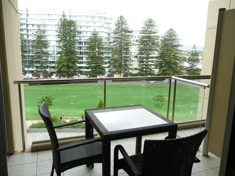 431/16 Holdfast Promenade, Glenelg SA 5045