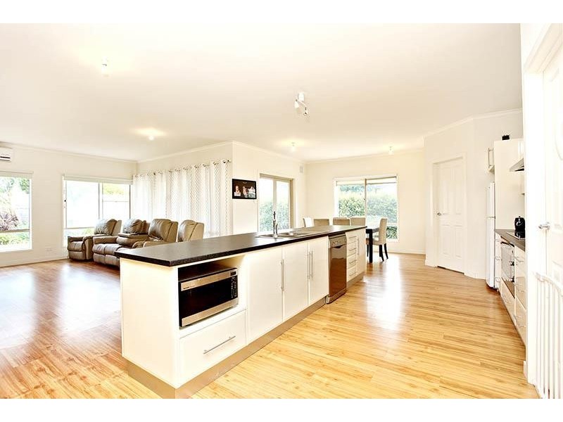 18 Jaguar Avenue, Port Willunga SA 5173