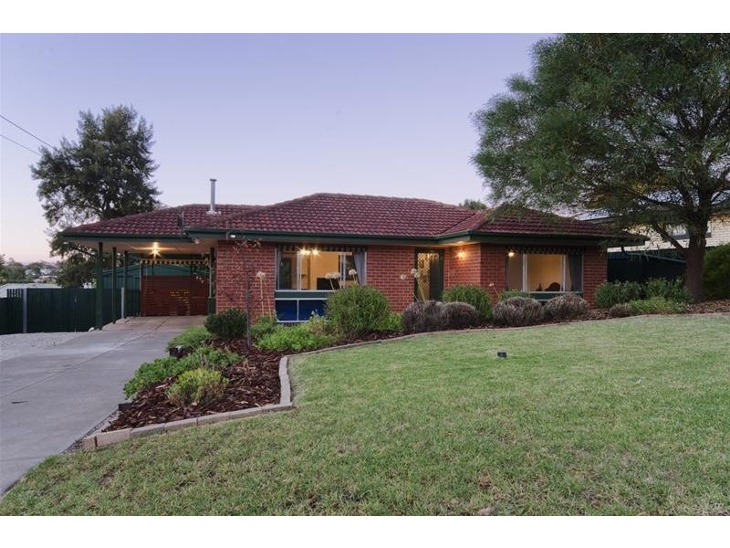 13 Norman Crescent, Hackham SA 5163