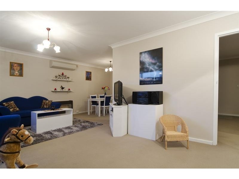 13 Norman Crescent, Hackham SA 5163