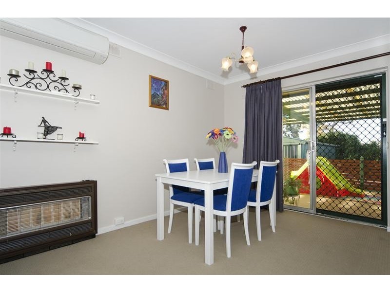 13 Norman Crescent, Hackham SA 5163