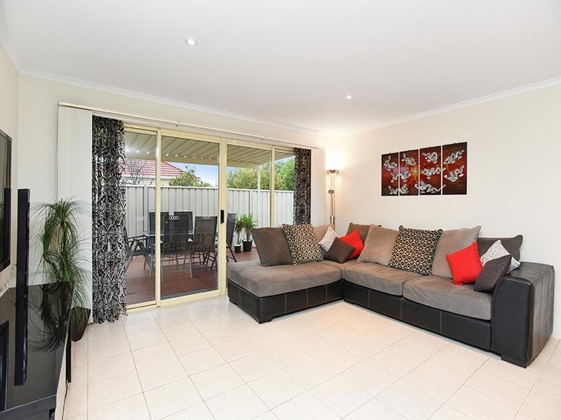 9 Periwinkle Drive, Aldinga Beach SA 5173