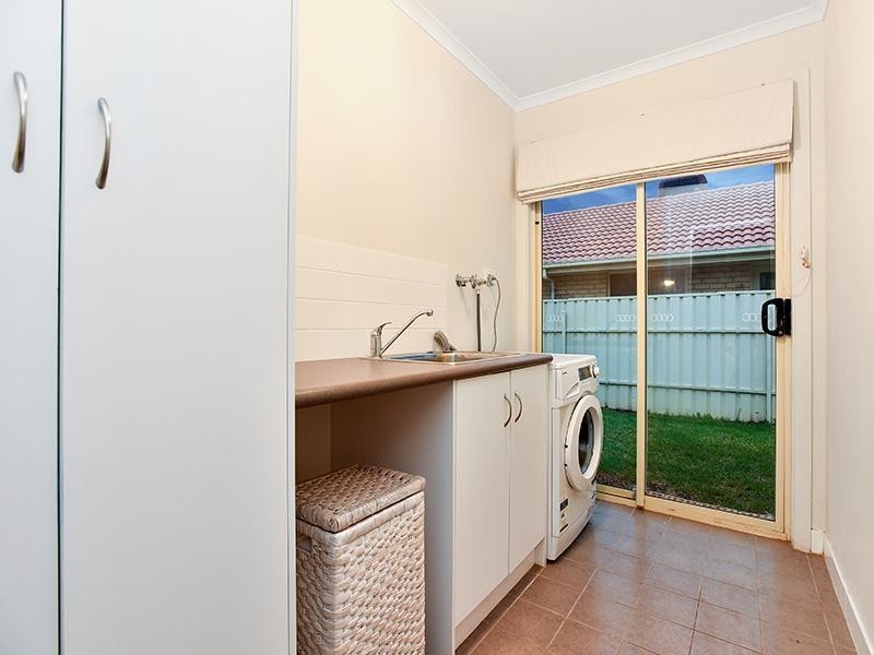 9 Periwinkle Drive, Aldinga Beach SA 5173