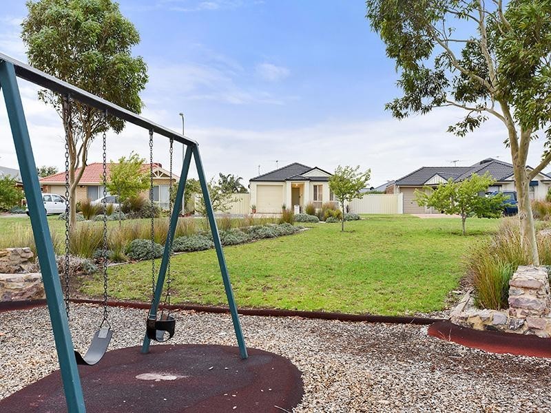 9 Periwinkle Drive, Aldinga Beach SA 5173