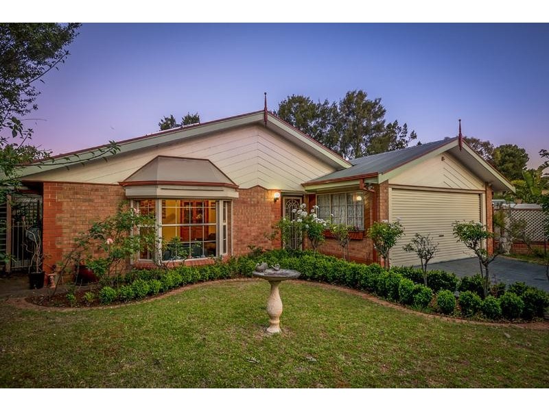 5 Marina Court, Hallett Cove SA 5158