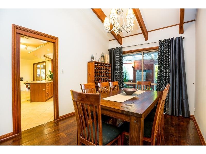 5 Marina Court, Hallett Cove SA 5158