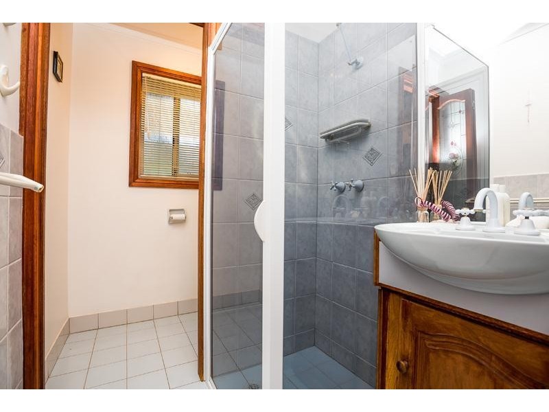 5 Marina Court, Hallett Cove SA 5158