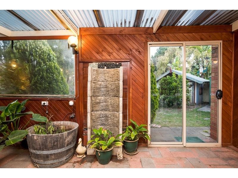 5 Marina Court, Hallett Cove SA 5158