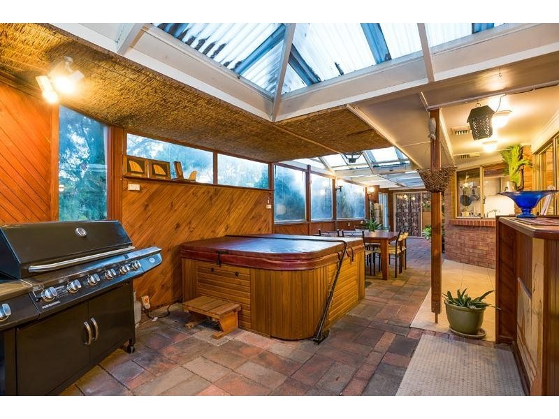 5 Marina Court, Hallett Cove SA 5158