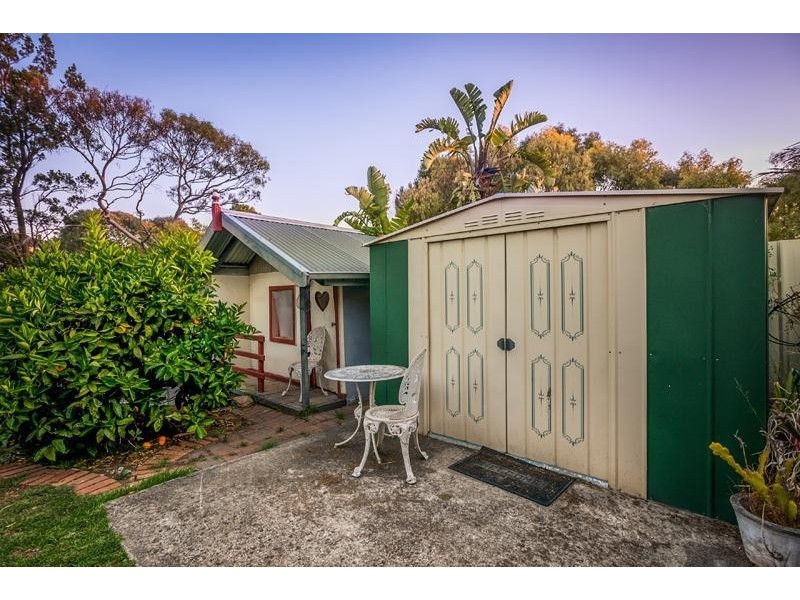 5 Marina Court, Hallett Cove SA 5158