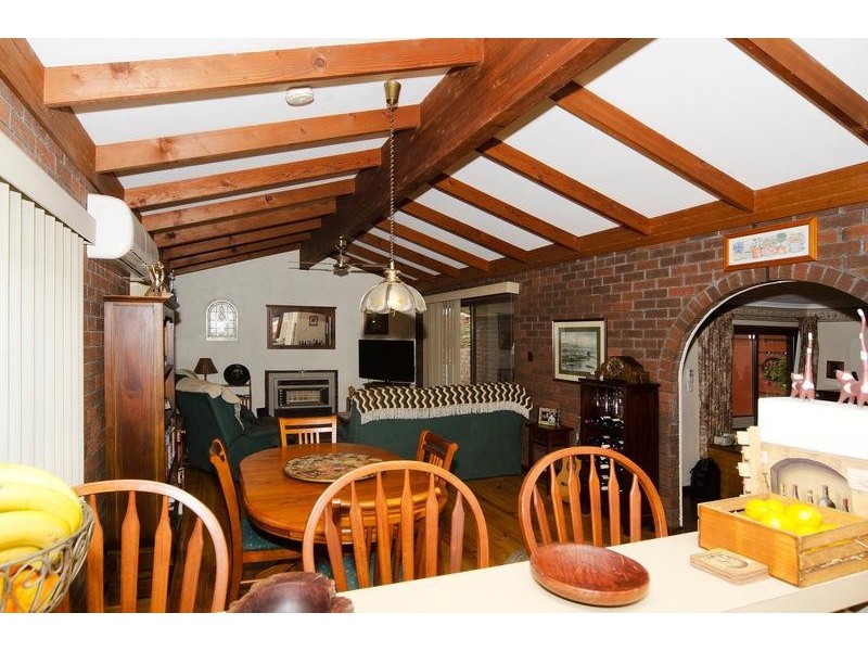 10 Kurnabinna Terrace, Hallett Cove SA 5158