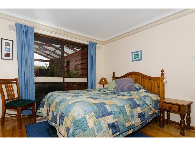 10 Kurnabinna Terrace, Hallett Cove SA 5158