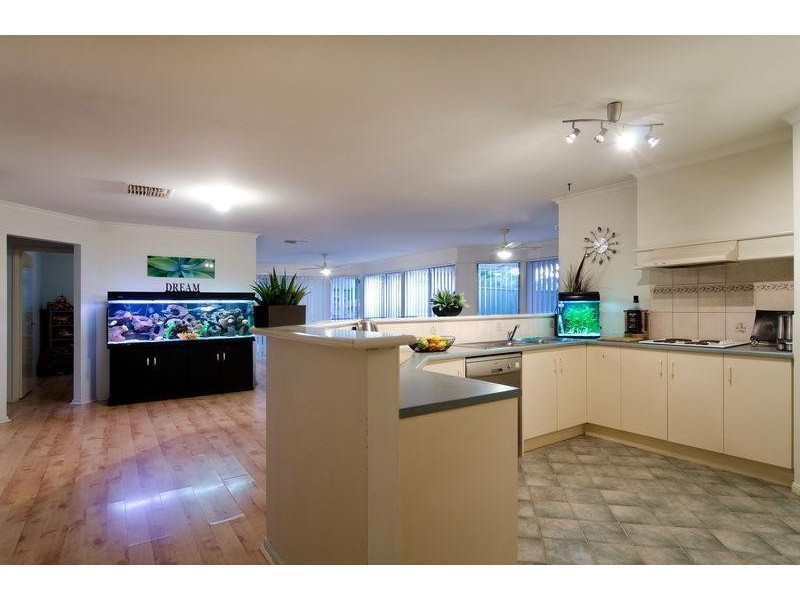 2 Broadbeach Drive, Maslin Beach SA 5170