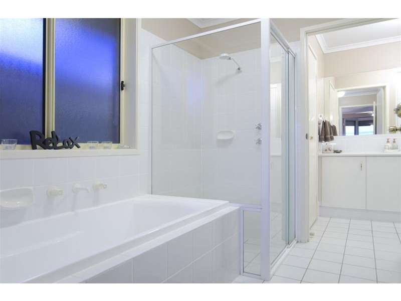 30 Albany Way, Seaford Rise SA 5169