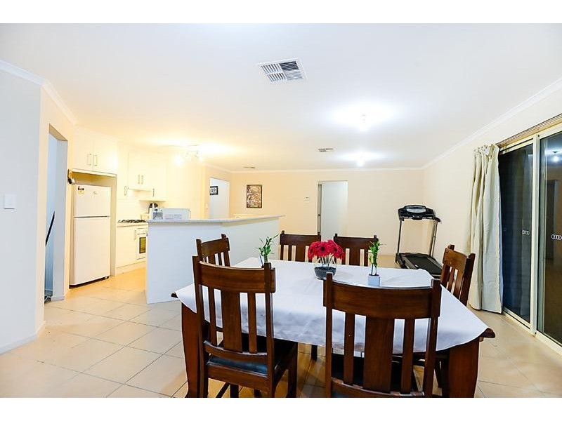 24 Aquamarine Avenue, Aldinga Beach SA 5173