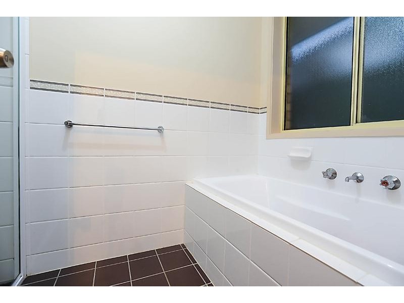 24 Aquamarine Avenue, Aldinga Beach SA 5173